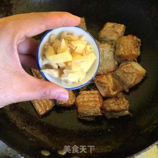 红烧带鱼的做法步骤:4