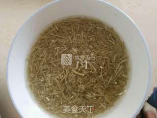 韭菜粉丝麻叶子扁食的做法步骤：9