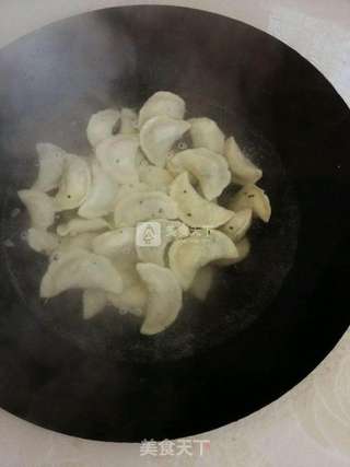韭菜粉丝麻叶子扁食的做法步骤:17