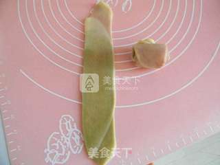双色千层酥的做法步骤:12
