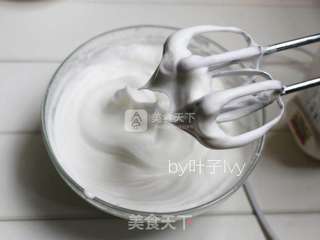 柏翠PE5386烤箱玫瑰戚风的做法步骤:5