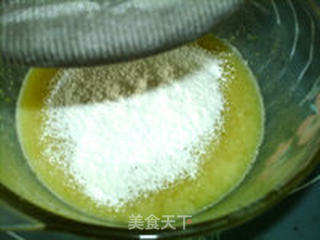 香蕉戚风蛋糕的做法步骤:10