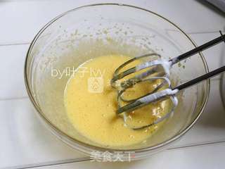 柏翠PE5386烤箱玫瑰戚风的做法步骤:7