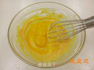 南瓜戚风蛋糕的做法步骤:5