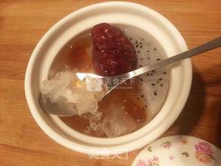 桃胶银耳火龙果(隔水炖)的做法步骤:6