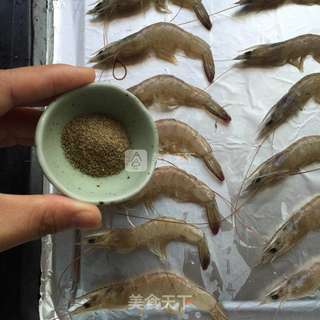 椒盐烤虾的做法步骤:2
