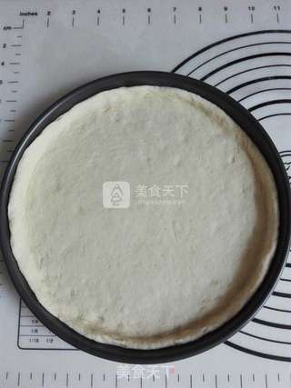 香辣金枪鱼披萨的做法步骤:4