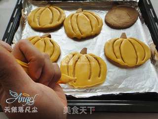 万圣节糖霜南瓜饼干的做法步骤:14