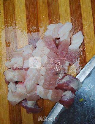 五花肉烧小芋头的做法步骤:2
