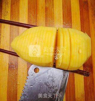 风琴土豆的做法步骤:2
