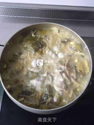 酸菜鱼的做法步骤:11