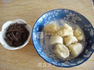 香蕉黑巧克力蛋糕的做法步骤:2