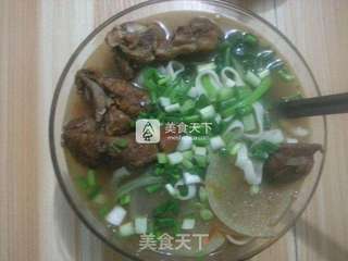 番茄排骨面的做法步骤:17