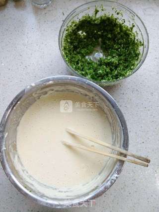 青菜鸡蛋饼的做法步骤:2