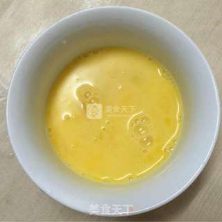 胡萝卜炒饭的做法步骤:2