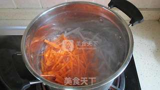 胡萝卜藕饼----诱人食欲的早餐饼的做法步骤:6