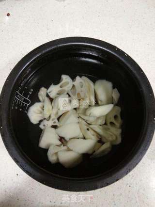 莲藕红豆汤的做法步骤:3
