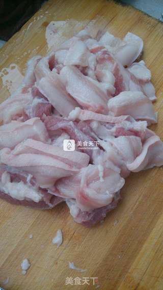 私房五花肉酸菜血肠的做法步骤:2