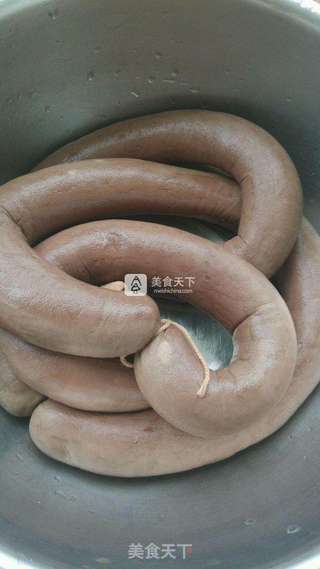 私房五花肉酸菜血肠的做法步骤:5
