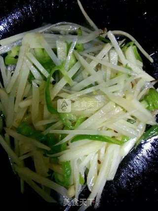 青椒土豆丝的做法步骤:7