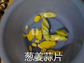 微波炉烤葱油鸡的做法步骤:6