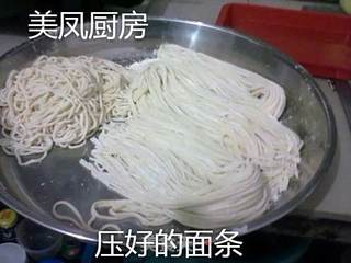 超级好吃的卤肉面的做法步骤:8