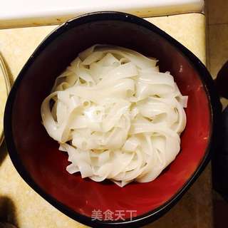 一人份:营养沙河粉的做法步骤:12