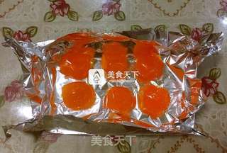 牵牛之恋蛋黄酥的做法步骤:12