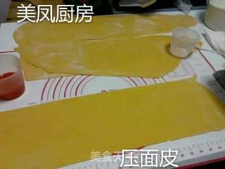 红萝卜汁面条的做法步骤:4