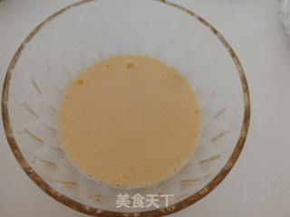 原味戚风蛋糕初体验(失败N次后 总结的经验 希望和小伙伴一起分享)的做法步骤:5