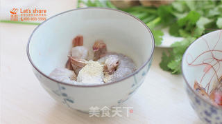 秘制鲜虾粥的做法步骤:2