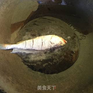 香酥小黄鱼的做法步骤:4