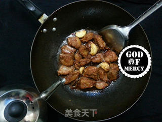 挡不住的浓郁酱香=碰撞味蕾的酱焖排骨的做法步骤:9
