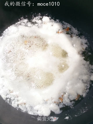 小策海鲜今日菜谱:葱油泥螺的做法步骤:5