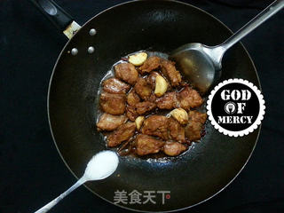 挡不住的浓郁酱香=碰撞味蕾的酱焖排骨的做法步骤:11