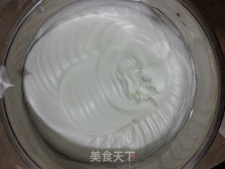 无油牛奶戚风蛋糕的做法步骤:11