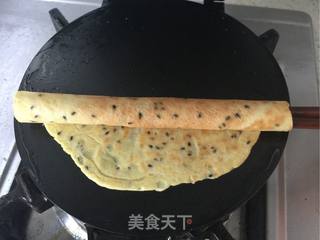 酥脆芝麻蛋卷的做法步骤:9