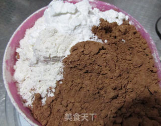板栗巧克力蛋糕的做法步骤:5