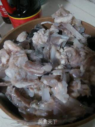 蒜香安康鱼的做法步骤:2