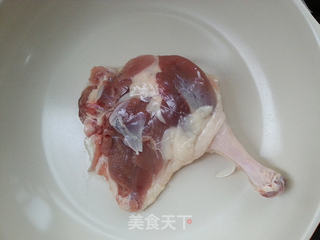 香菇胡萝卜炖鸭腿的做法步骤:4