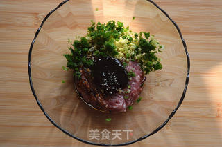 鲜肉白菜包子的做法步骤:4