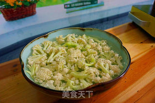 干锅香辣花菜的做法步骤:2
