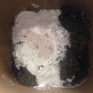 芝麻小熊餐包的做法步骤:2
