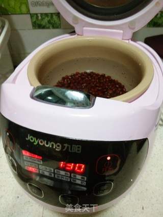 鸡蛋红豆糖水的做法步骤:3