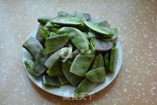 香肠炒扁豆的做法步骤：3