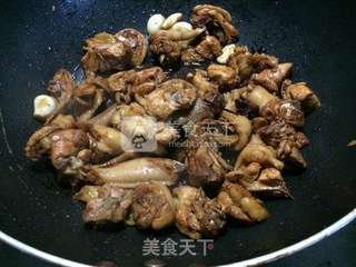 板栗焖鸡---秋季养生食谱的做法步骤：5
