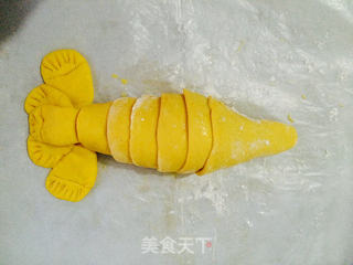 豆沙馅龙虾面包的做法步骤:12