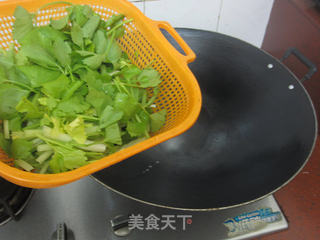肠子炒芹菜的做法步骤:5