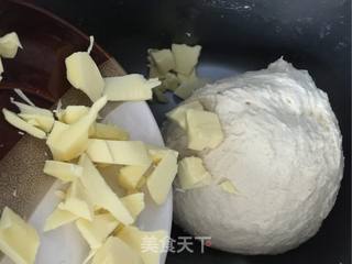 毛毛虫豆沙面包的做法步骤:4