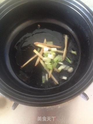 鲍汁暖身砂锅的做法步骤:2